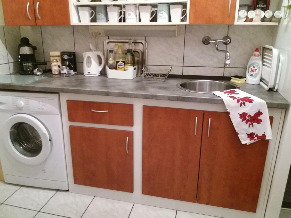Gizella Apartment